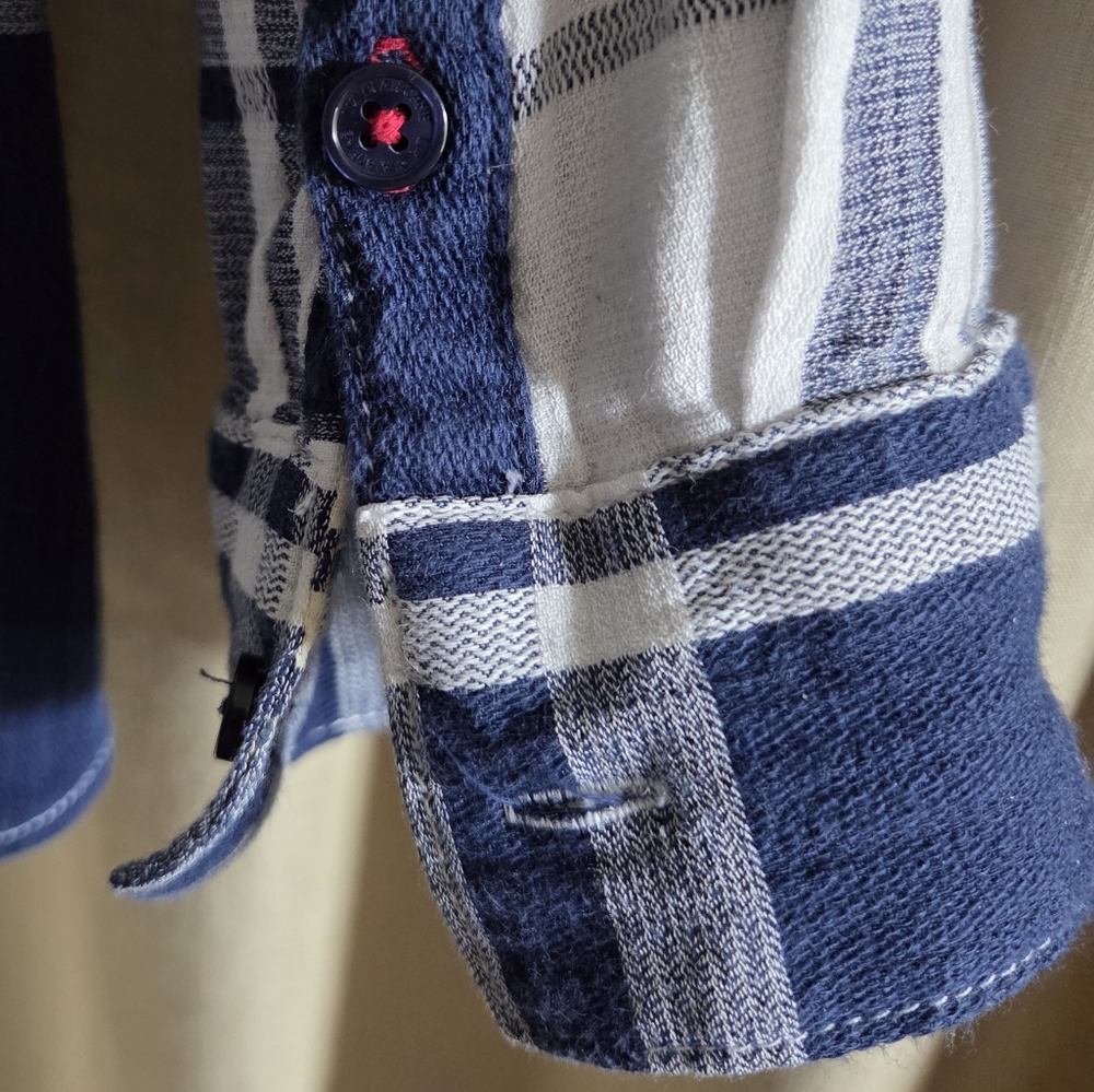 Liz Claiborne Navy Blue and White Long Sleeve Plaid Top - Picture 6 of 15